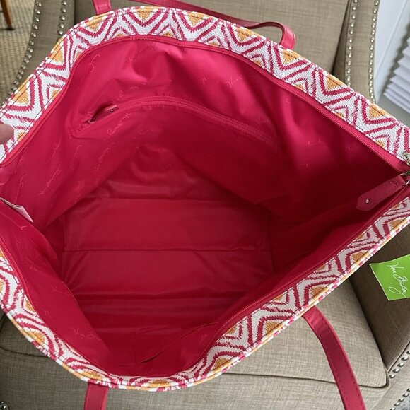 Vera Bradley Clementine Vinyl Zipper Beach Pattern Play Tote Floral Pink Orange - Picture 10 of 10